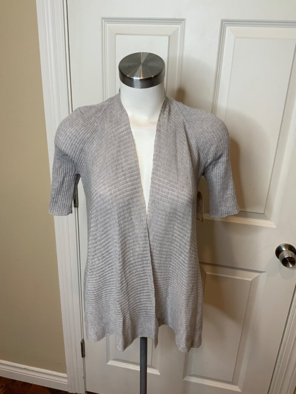 Eileen Fisher Gray Wool Rib Knit Short Sleeve Open Front Cardigan, Size XS